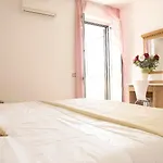 アナカプリ ホテル 2*