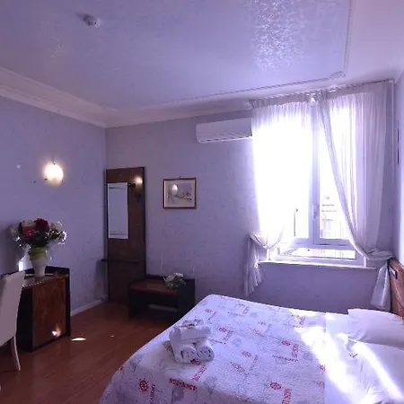 Anacapri Hotel 2*
